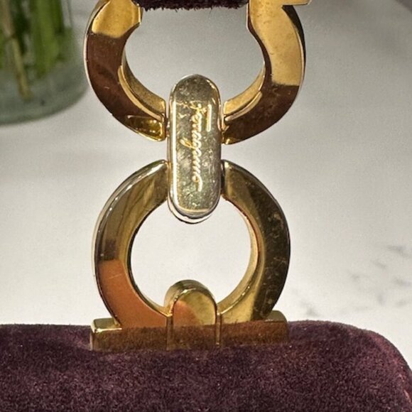 🔥🔥🔥Salvatore Ferragamo Suede Plum/Burgundy Color Crossbody/Shoulder Bag EUC! - Picture 3 of 16